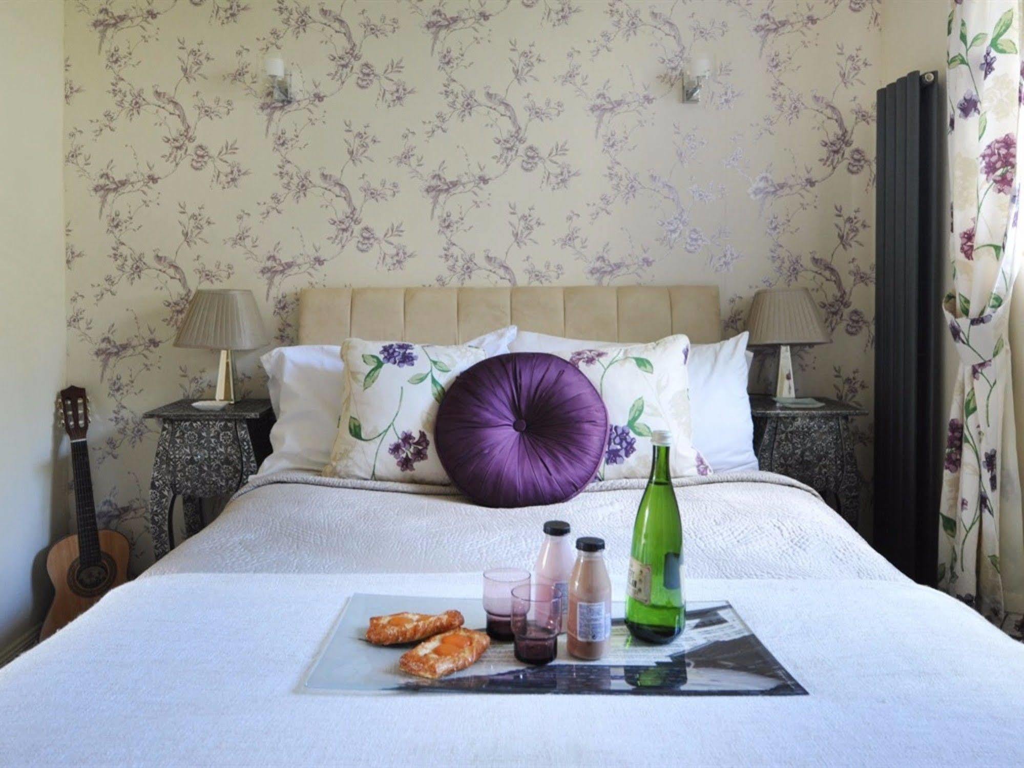 Kensington Court Apartment Bath Ngoại thất bức ảnh